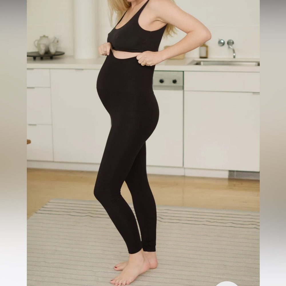 Hatch / The Ultimate Before, During & After Legging